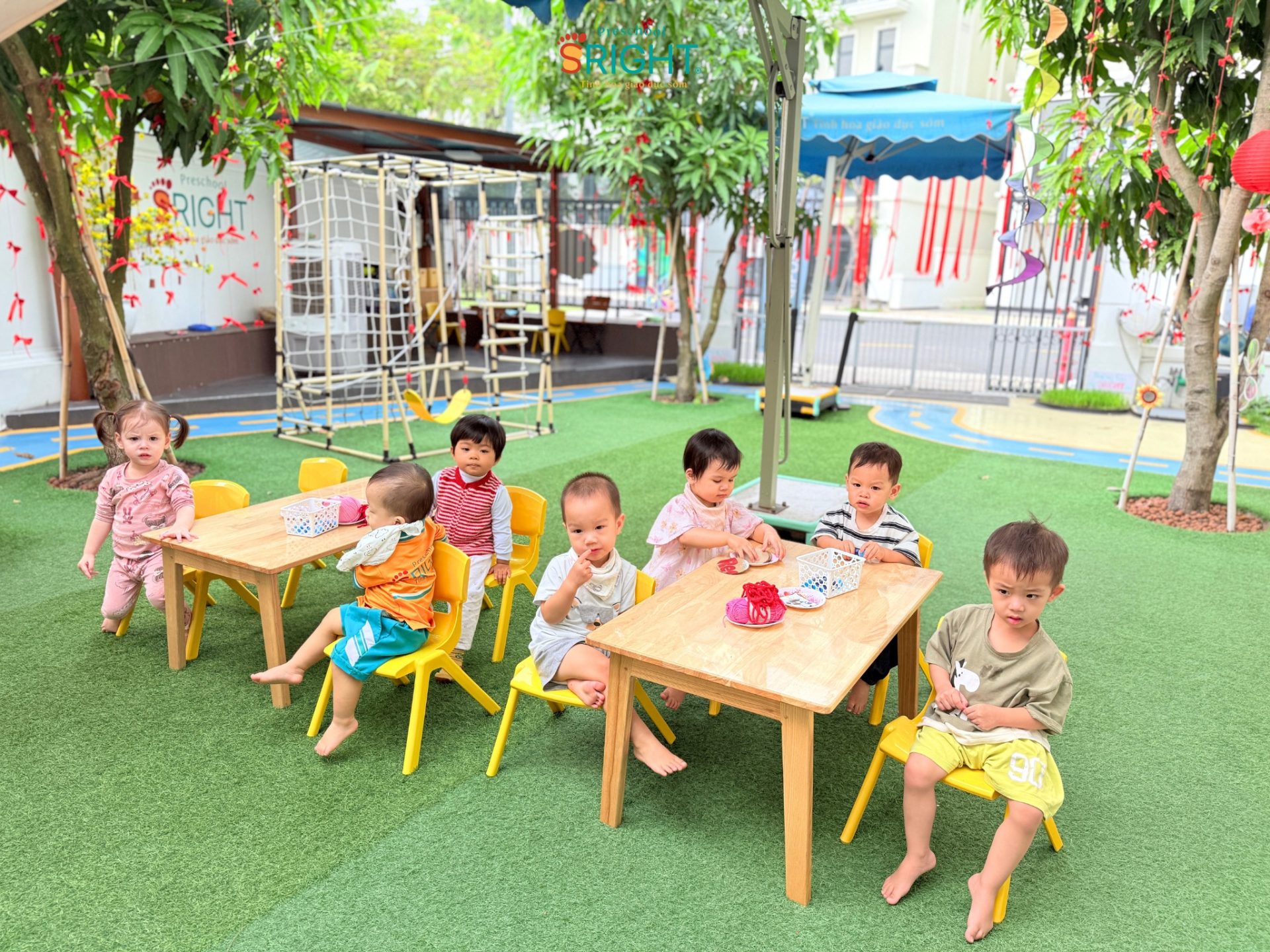 CREATING "SMILEY APPLES" WITH HOME CLASS AT SRIGHT PRESCHOOL